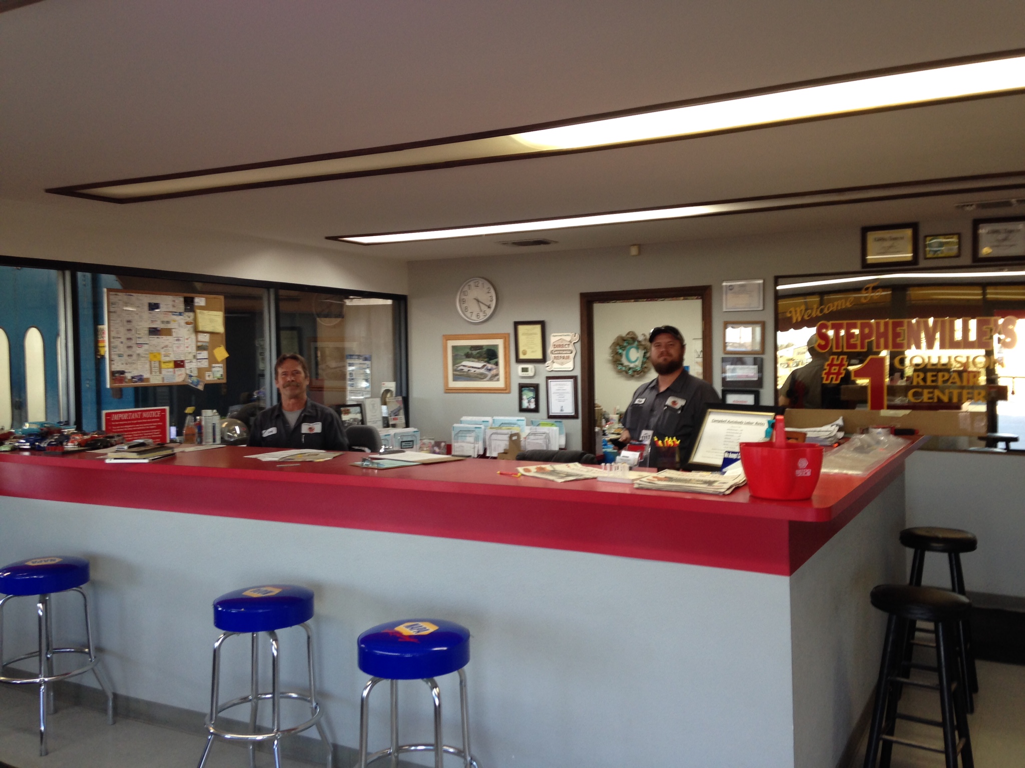 Front office at Campbell's Auto Body in Stephenville, TX, where staff greet customers and prepare repair estimates